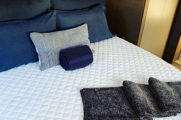 Charter Yacht INTERLUDE - Bali 4.8 - 4 Cabins - Tortola - Virgin Gorda - BVI