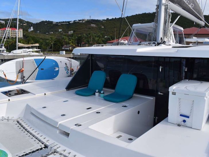 BELIEVEN - Leopard 42,Forward Seating BELIEVEN - Leopard 42,Forward Seating