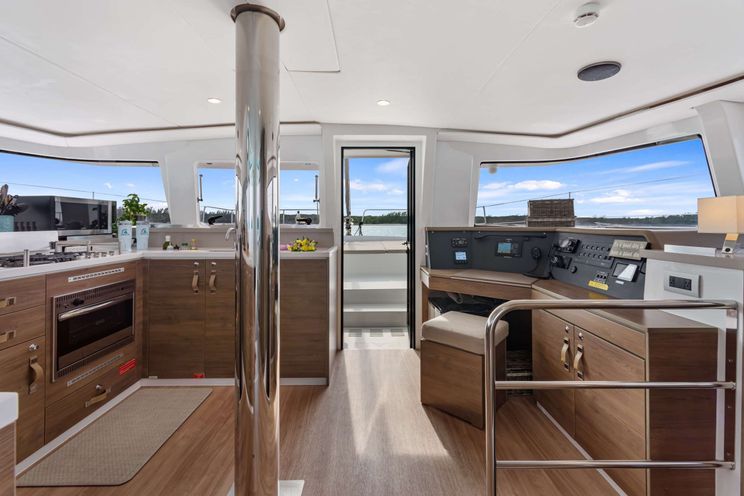 Charter Yacht PENNY JO - Bali 4.4 - 3 Cabins - Nassau - Exumas - Bahamas