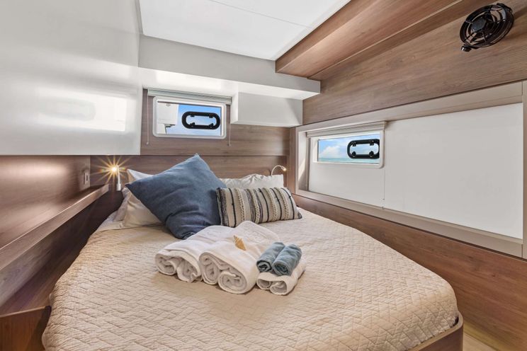Charter Yacht PENNY JO - Bali 4.4 - 3 Cabins - Nassau - Exumas - Bahamas