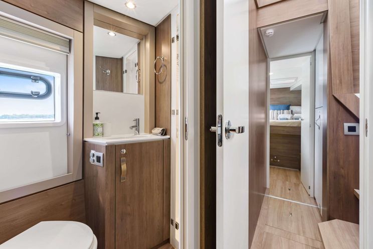 Charter Yacht PENNY JO - Bali 4.4 - 3 Cabins - Nassau - Exumas - Bahamas
