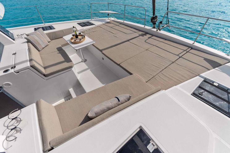 Charter Yacht PENNY JO - Bali 4.4 - 3 Cabins - Nassau - Exumas - Bahamas