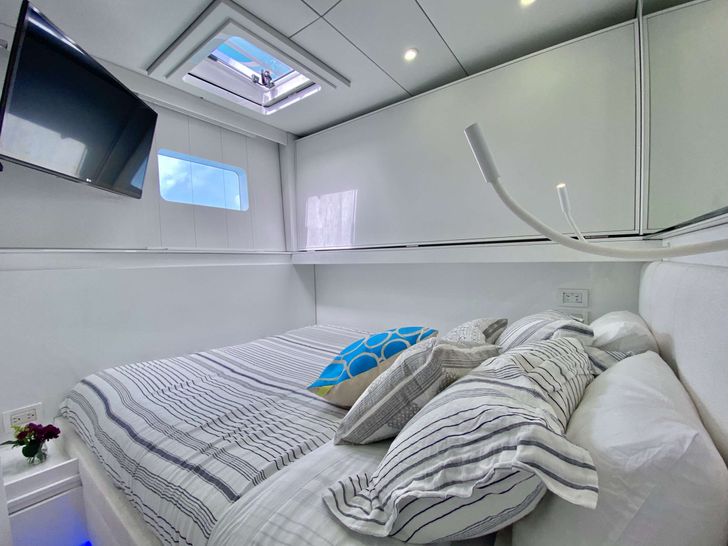 VALHALLA Sunreef 78 Cabin VALHALLA Sunreef 78 Cabin