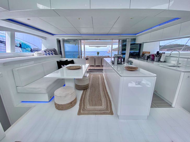 VALHALLA Sunreef 78 Galley VALHALLA Sunreef 78 Galley