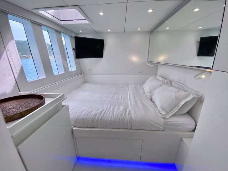 VALHALLA Sunreef 78 Cabin VALHALLA Sunreef 78 Cabin