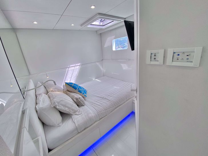 VALHALLA Sunreef 78 Cabin VALHALLA Sunreef 78 Cabin