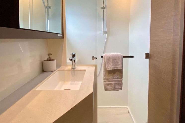 Charter Yacht CEST LA VIE - Lagoon 46 - 3 Cabins - Tortola - Virgin Gorda - Anegada