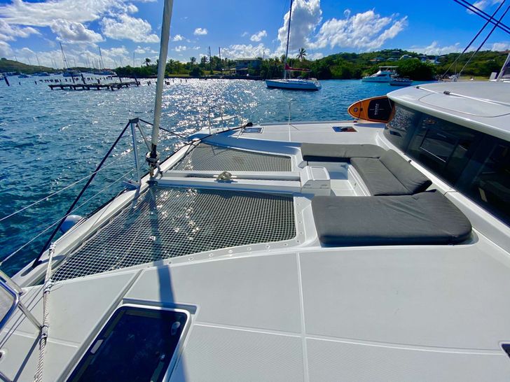 CEST LA VIE Lagoon 46 Foredeck Trampoline CEST LA VIE Lagoon 46 Foredeck Trampoline