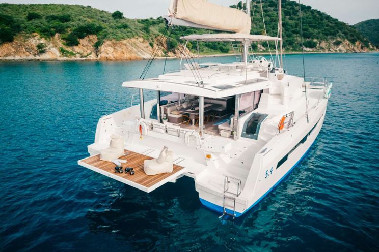 Charter Yacht ISLAND KISSES - Bali 5.4 - 4 Cabins - Tortola - Virgin Gorda - Anegada - BVI - Caribbean