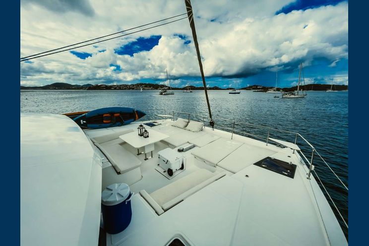 Charter Yacht ISLAND KISSES - Bali 5.4 - 4 Cabins - Tortola - Virgin Gorda - Anegada