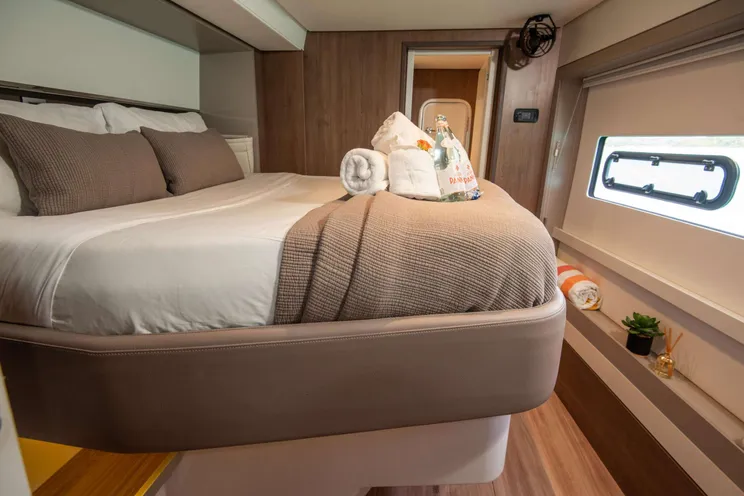 Charter Yacht WINDWARD - Bali 5.4 - 4 Cabins - Tortola - Anegada - Virgin Gorda - BVI - Caribbean