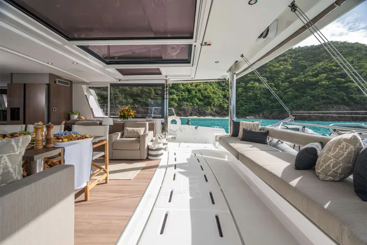Charter Yacht WINDWARD - Bali 5.4 - 4 Cabins - Tortola - Anegada - Virgin Gorda - BVI - Caribbean