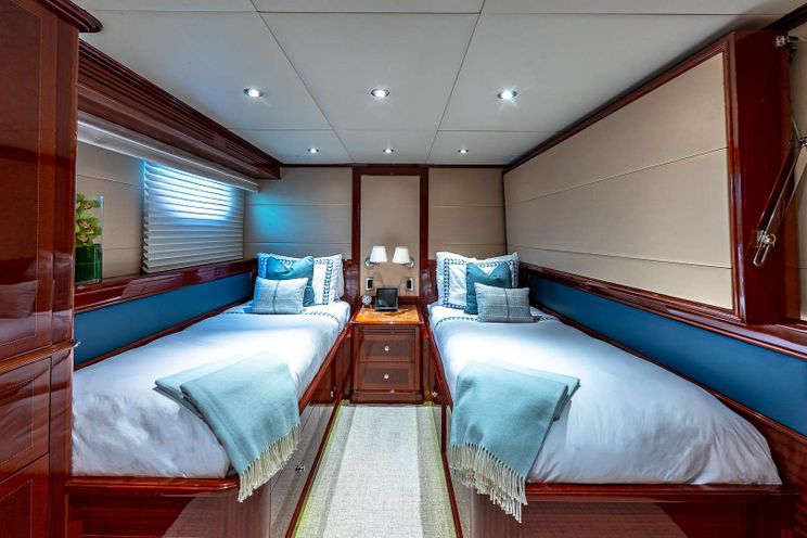 Charter Yacht KASHMIR - Splendor 133 - 6 Cabins - Nassau - Staniel Cay - Exumas - Bahamas