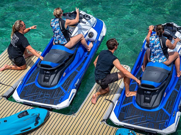 KASHMIR - Splendor 133,jet skis KASHMIR - Splendor 133,jet skis