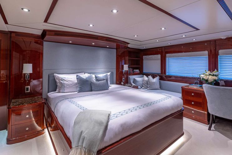 Charter Yacht KASHMIR - Splendor 133 - 6 Cabins - Nassau - Staniel Cay - Exumas - Bahamas