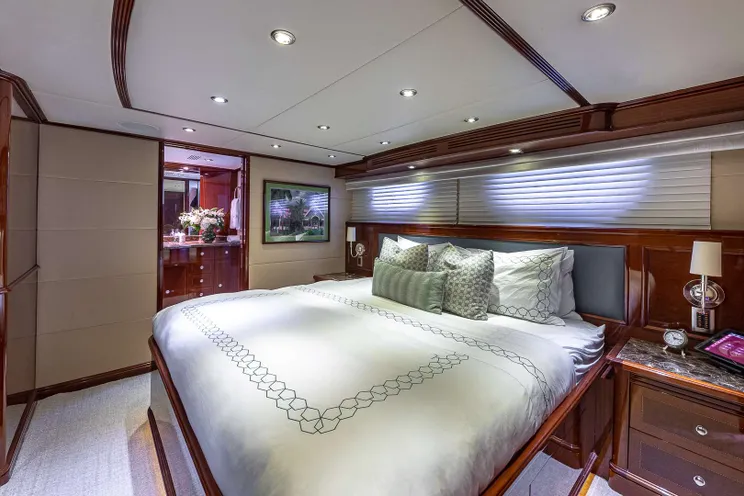 Charter Yacht KASHMIR - Splendor 133 - 6 Cabins - Nassau - Staniel Cay - Exumas - Bahamas