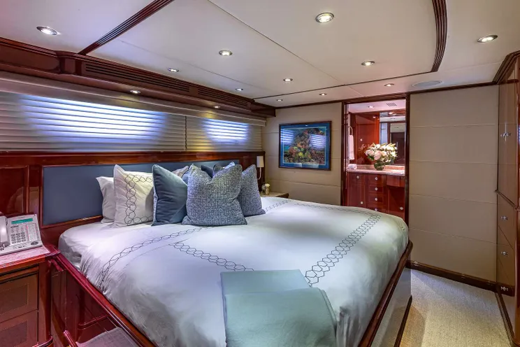 Charter Yacht KASHMIR - Splendor 133 - 6 Cabins - Nassau - Staniel Cay - Exumas - Bahamas