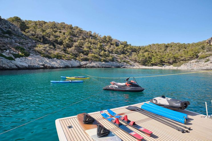 Charter Yacht ESTIA YI - Ferretti 880 - 4 Cabins - Athens - Mykonos - Paros - Cyclades - Greece