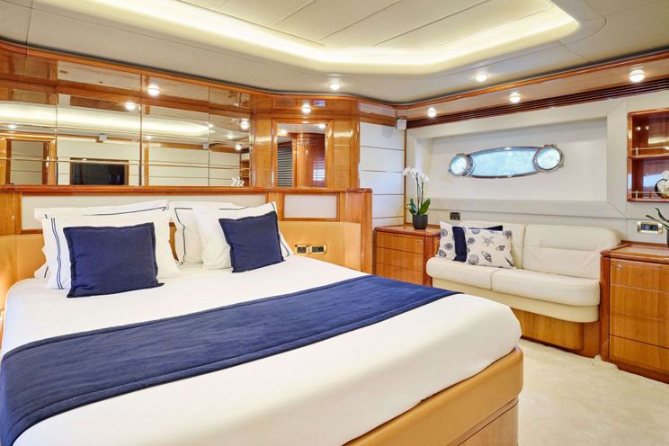 Charter Yacht ESTIA YI - Ferretti 880 - 4 Cabins - Athens - Mykonos - Paros - Cyclades - Greece