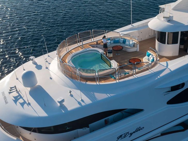 Sundeck Sundeck