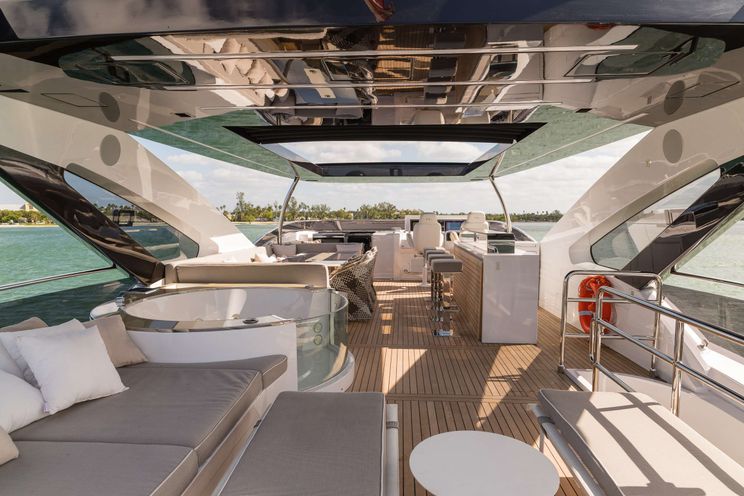 Charter Yacht THE PEDDLER - Dreamline 26 - 4 Cabins - Fort Lauderdale - Florida East Coast - Bahamas