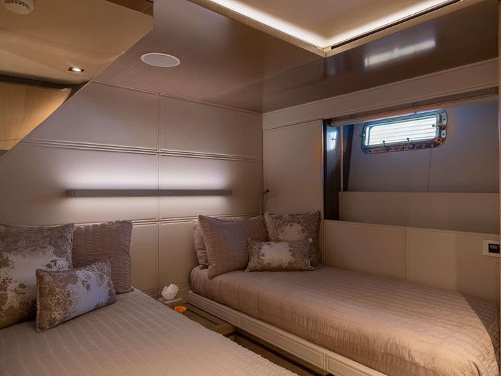 THE PEDDLER - Dreamline 26,twin cabin THE PEDDLER - Dreamline 26,twin cabin