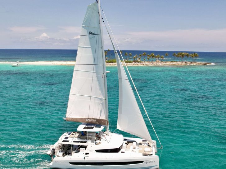 LOCATION 5.4 Bali 5.4 - cruising LOCATION 5.4 Bali 5.4 - cruising