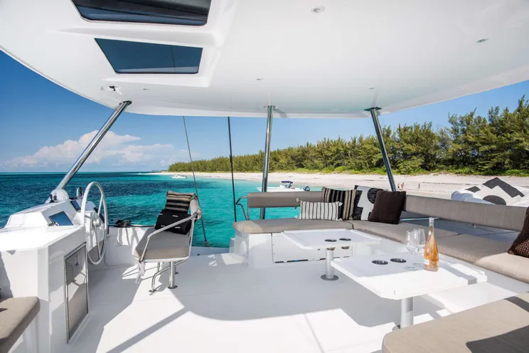 Charter Yacht LOCATION 5.4 - Bali 5.4 - 4 Cabins - Nassau - Exumas - Bahamas