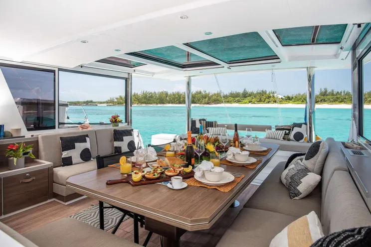 Charter Yacht LOCATION 5.4 - Bali 5.4 - 4 Cabins - Nassau - Exumas - Bahamas