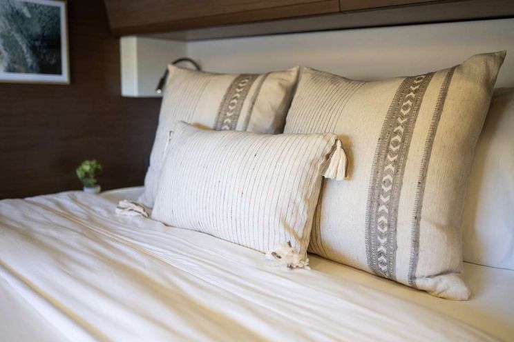 Charter Yacht DRAGONFLY - Lagoon 620 - 4 Cabins - Tortola - Anegada - Virgin Gorda - BVI - Caribbean