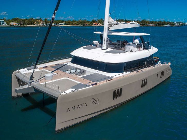 AMAYA is a beautiful Sunreef 60,accommodating up to 8 guests in 4 cabins,each with their own individual AC controls and USB outlets. All cabins are en suite with electric flush toilets and stall showers. This galley up version features a spacious co