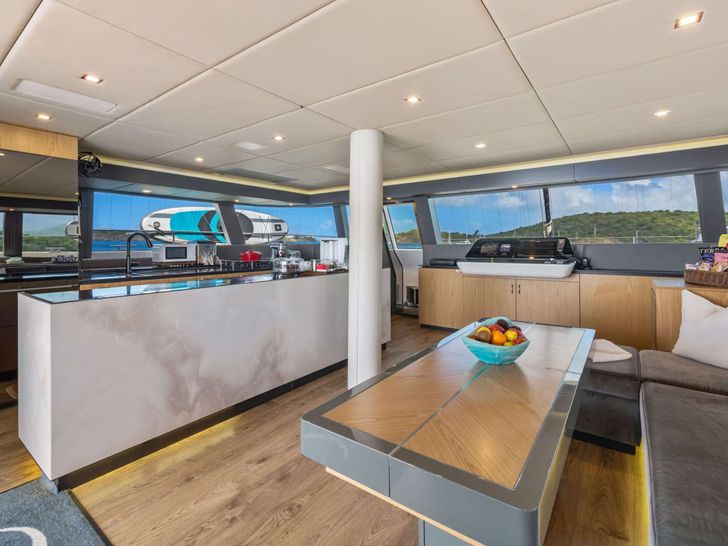 AMAYA Sunreef 60 Saloon AMAYA Sunreef 60 Saloon