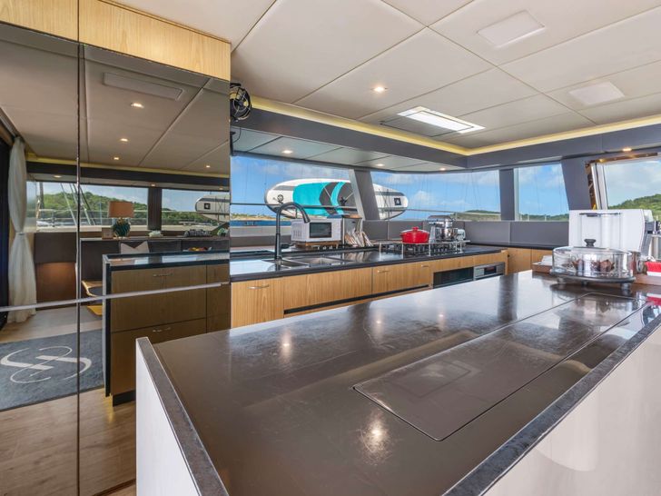 AMAYA Sunreef 60 Galley AMAYA Sunreef 60 Galley