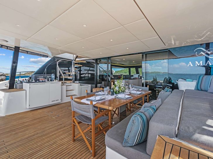 AMAYA Sunreef 60 Dining AMAYA Sunreef 60 Dining