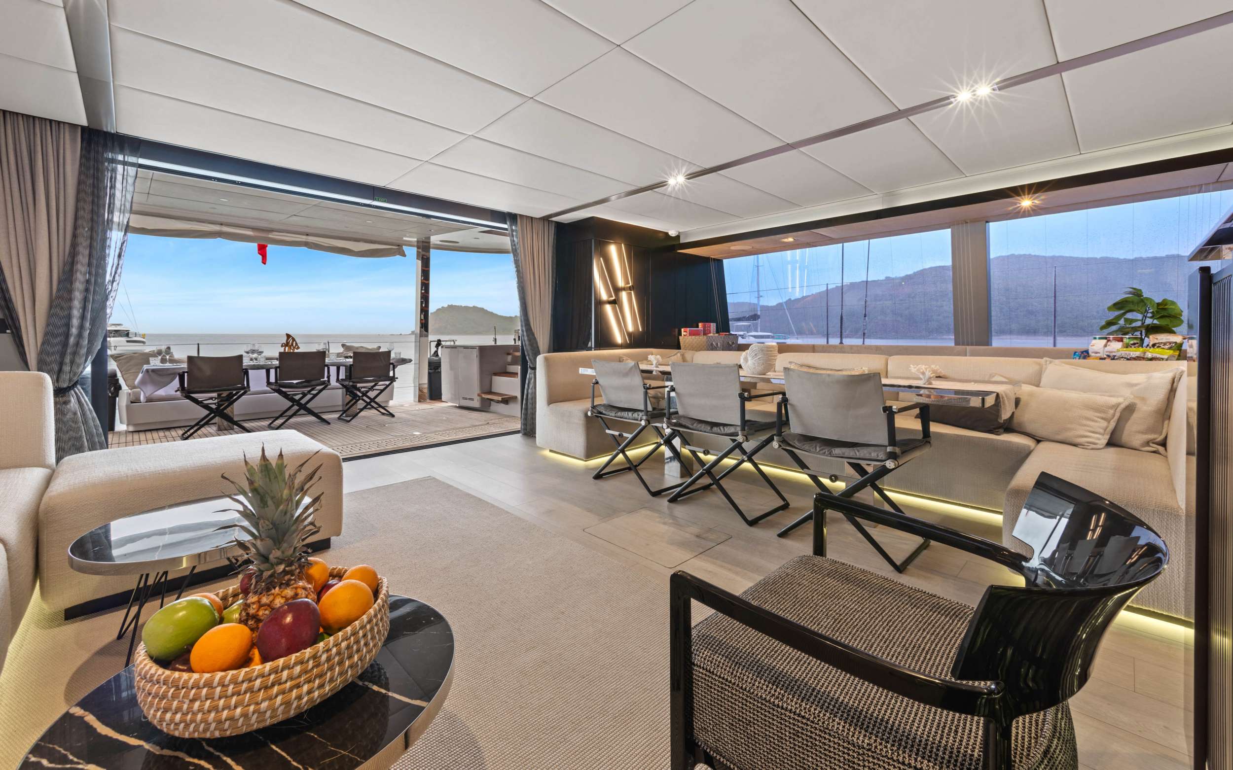 Charter Yacht OCEAN VIBES - Sunreef 74 - 4 Cabins - Tortola - Anegada - Virgin Gorda - BVI - Caribbean