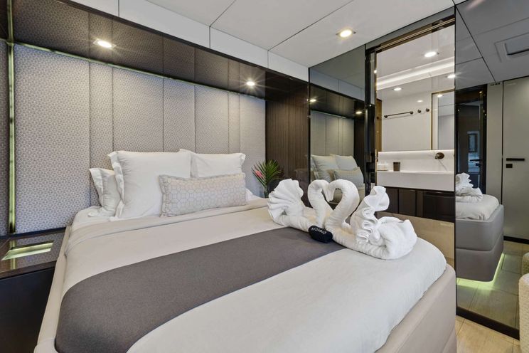 Charter Yacht OCEAN VIBES - Sunreef 74 - 4 Cabins - Tortola - Anegada - Virgin Gorda - BVI - Caribbean