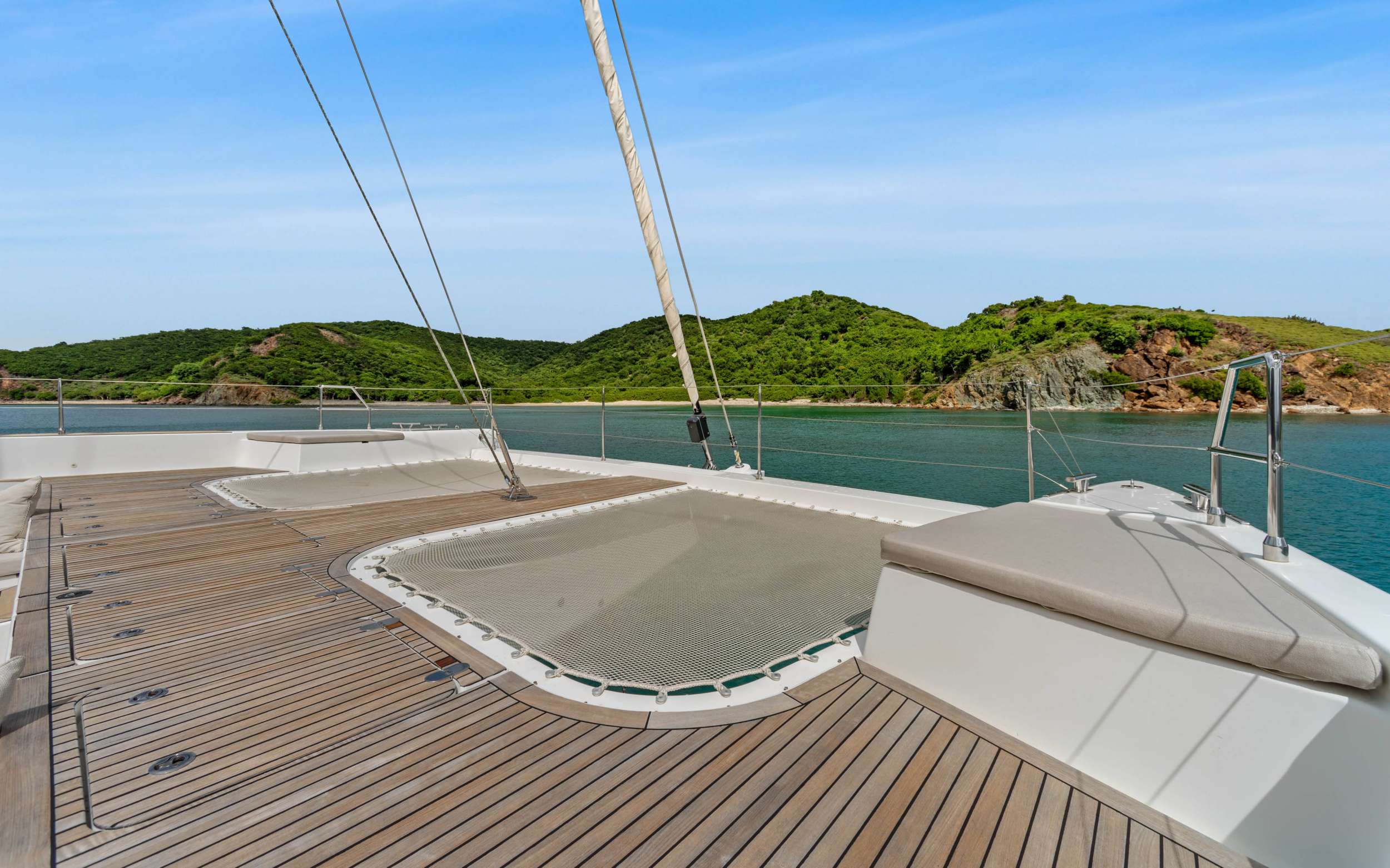 Charter Yacht OCEAN VIBES - Sunreef 74 - 4 Cabins - Tortola - Anegada - Virgin Gorda - BVI - Caribbean