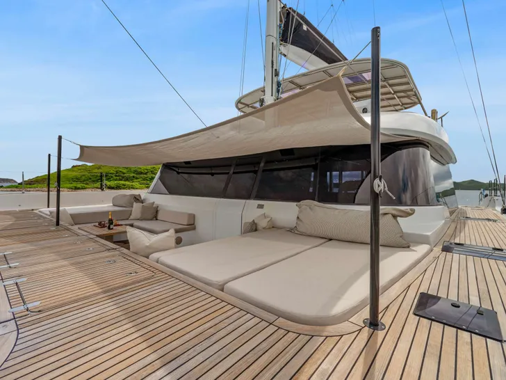 OCEAN VIBES Sunreef 74 - foredeck OCEAN VIBES Sunreef 74 - foredeck