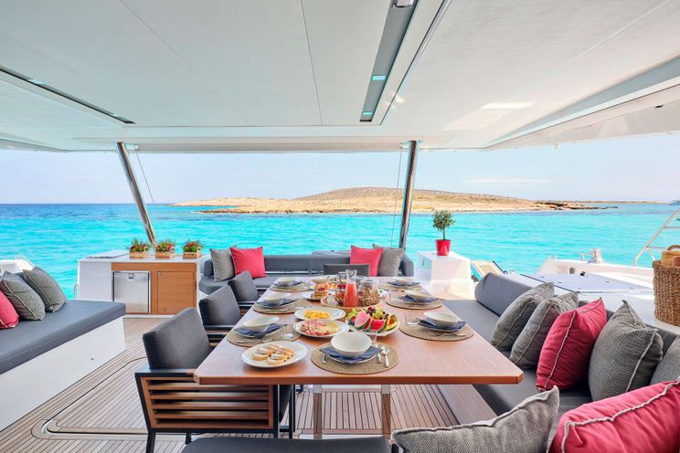 Charter Yacht ALMA - Fountaine Pajot Samana 59 - 5 Cabins - Athens - Mykonos - Paros - Cyclades - Greece