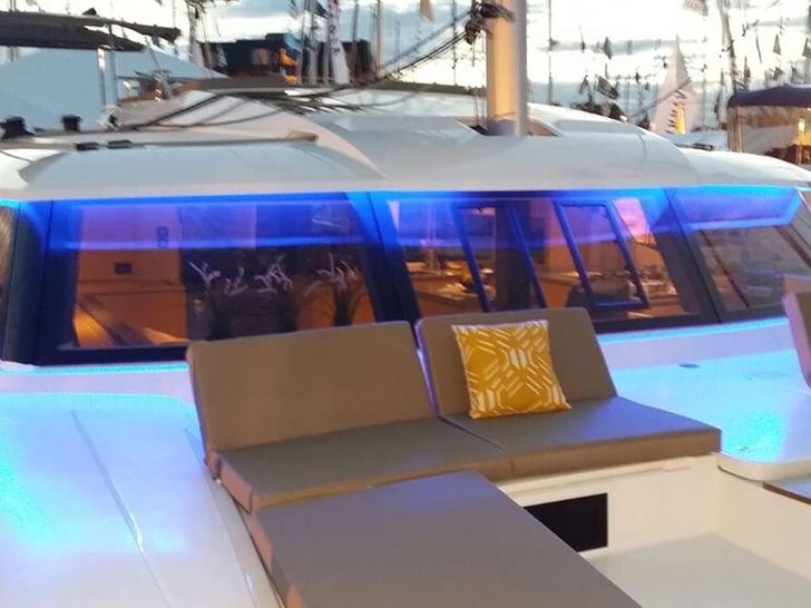 DEVINE SAILING Fountaine Pajot 50 - foredeck lounging DEVINE SAILING Fountaine Pajot 50 - foredeck lounging