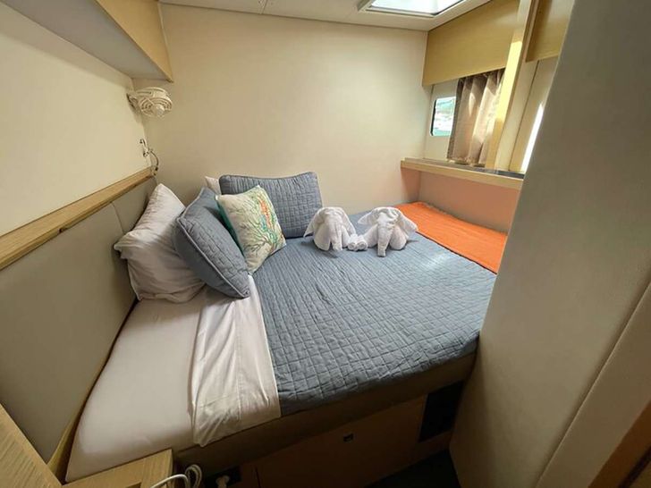 DEVINE SAILING Fountaine Pajot 50 - cabin 3 DEVINE SAILING Fountaine Pajot 50 - cabin 3