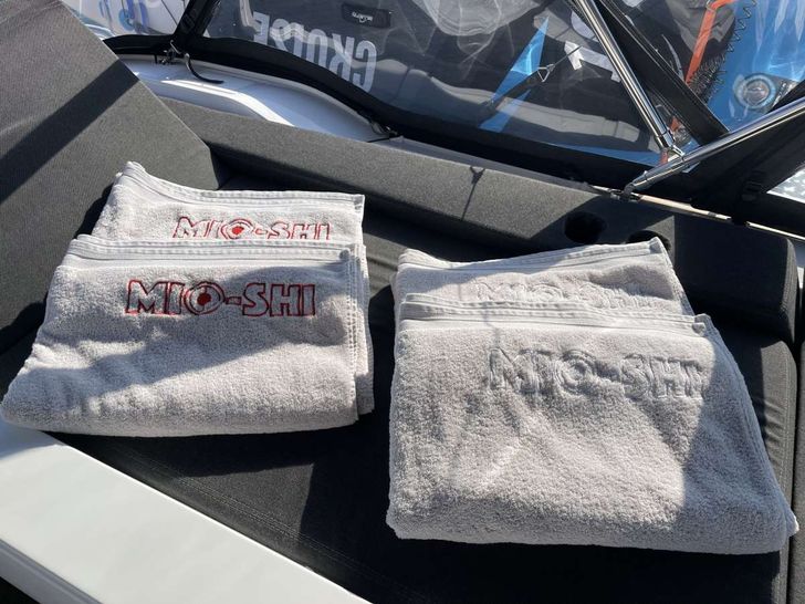 MIO SHI - Towels