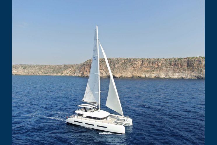 Charter Yacht AMBER ROSE - Lagoon 77 - 4 Cabins - Naples - Sicily - Nice - Corsica - Sardinia - Caribbean Leewards