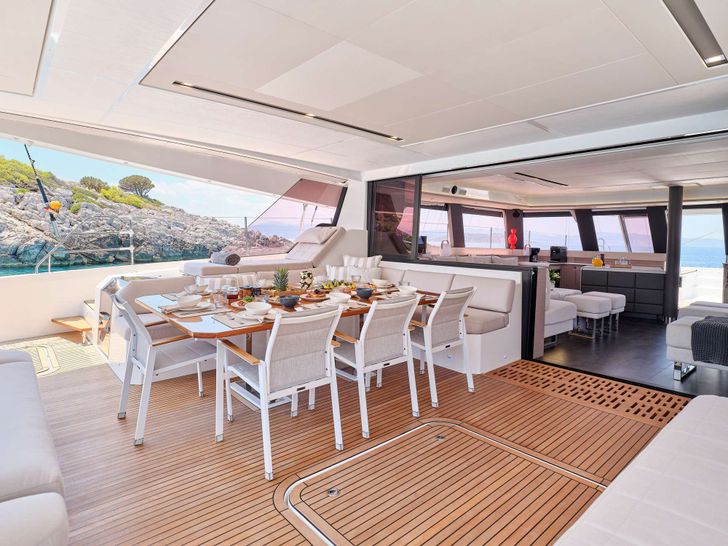 ALEXANDRA II Fountaine Pajot Alegria 67 - aft deck ALEXANDRA II Fountaine Pajot Alegria 67 - aft deck