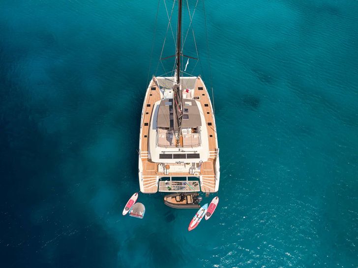 ALEXANDRA II Fountaine Pajot Alegria 67 - top aerial shot ALEXANDRA II Fountaine Pajot Alegria 67 - top aerial shot