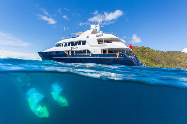 Charter Yacht SECOND LOVE - Trinity 145 - 5 Cabins - Nassau - Bahamas - Florida