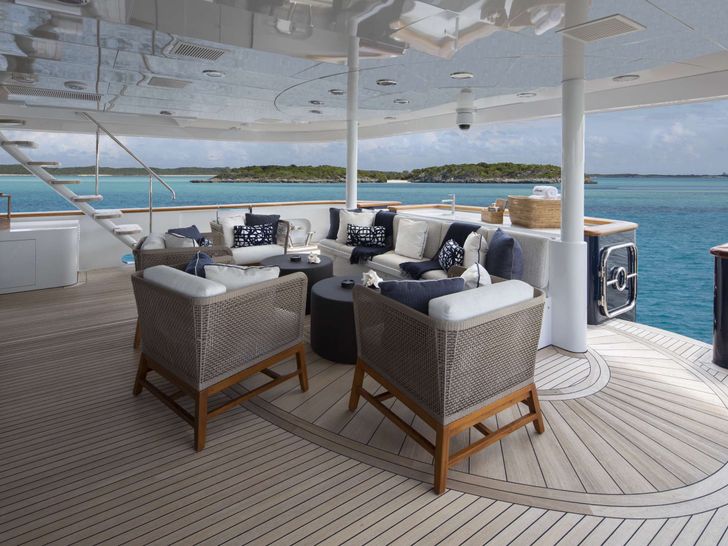 SECOND LOVE - Main Aft Deck