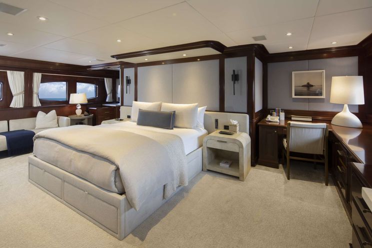 Charter Yacht SECOND LOVE - Trinity 145 - 5 Cabins - Nassau - Bahamas - Florida