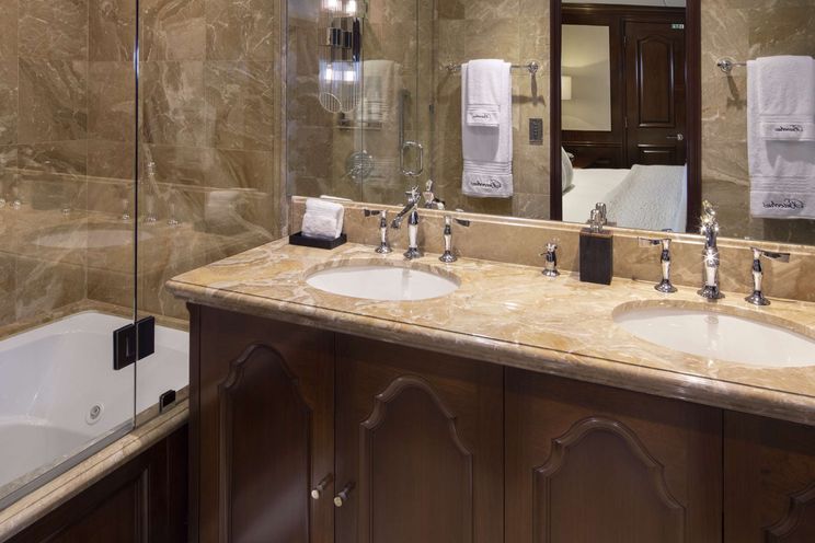 Charter Yacht SECOND LOVE - Trinity 145 - 5 Cabins - Nassau - Bahamas - Florida