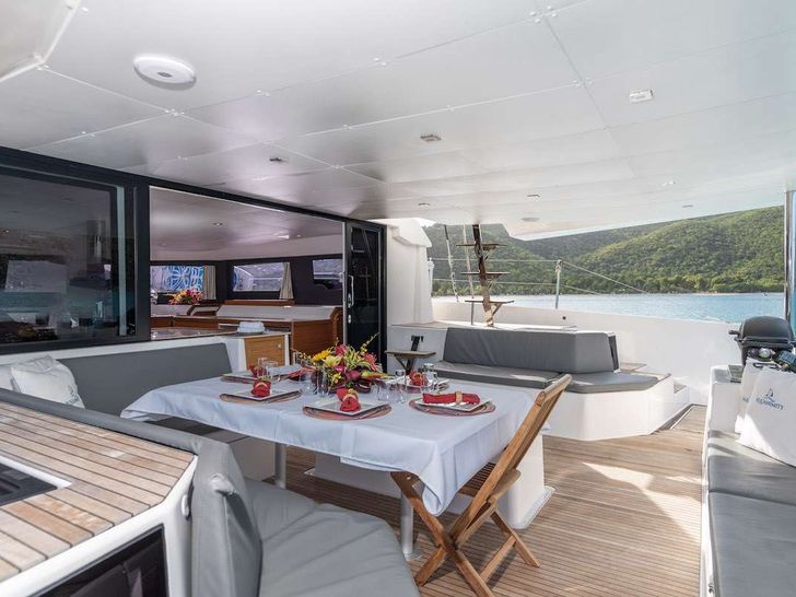 Foredeck lounge area Foredeck lounge area